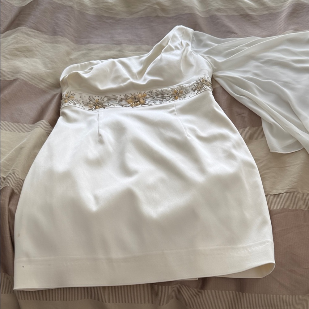 Elegant Off White One-Shoulder Dress with Embellished Waist